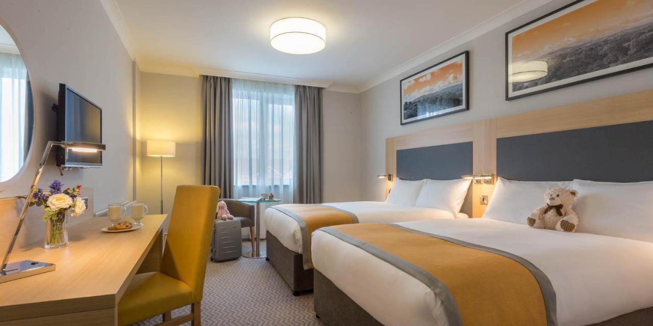 Double Single Room